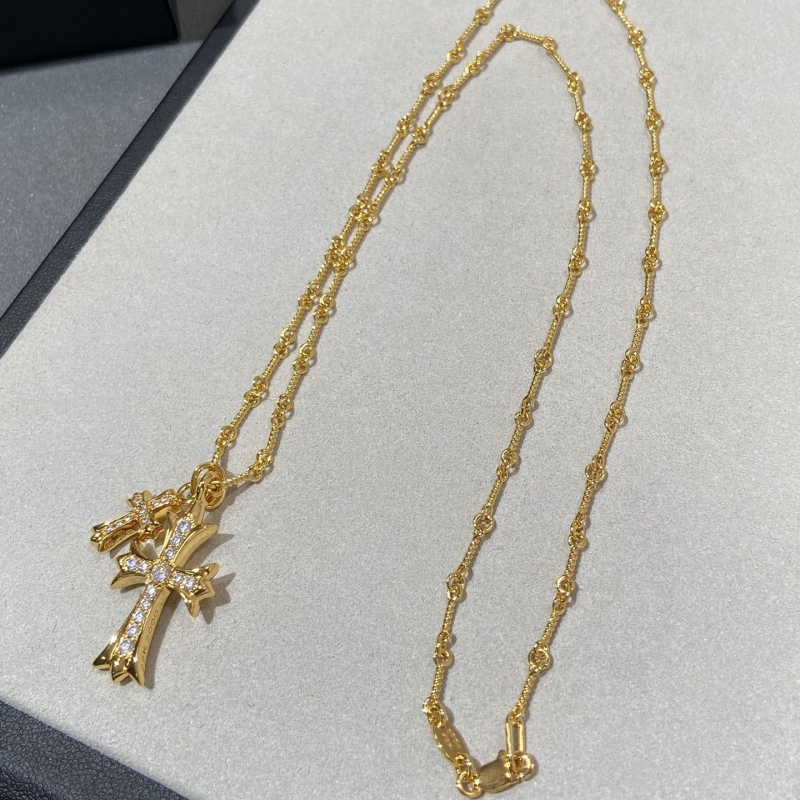 Ch**me He**ts necklaces